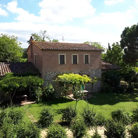 Il Fienile Del Sole, Wifi, Perugia アパート